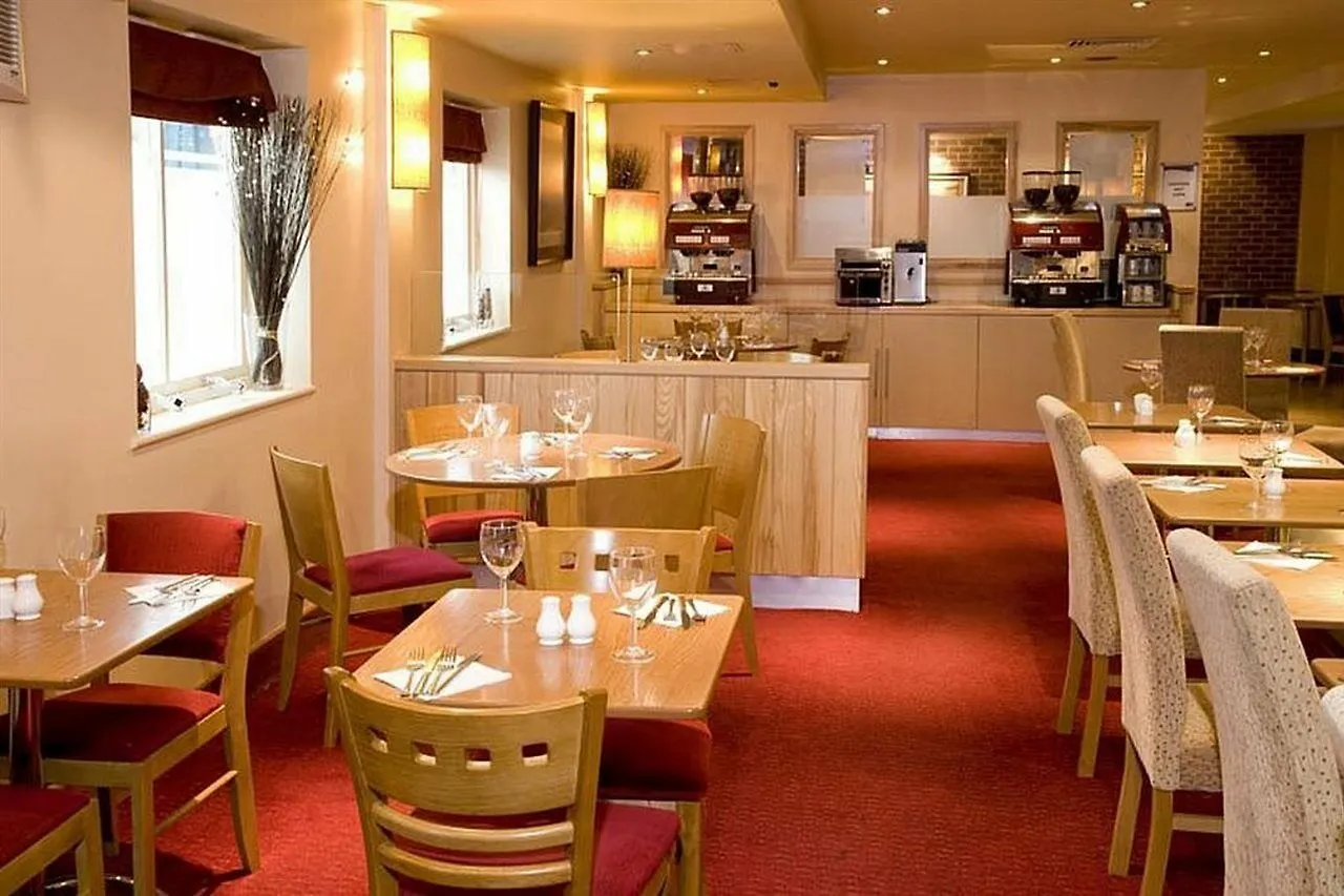Premier Inn London Heathrow M4/J4 Hillingdon