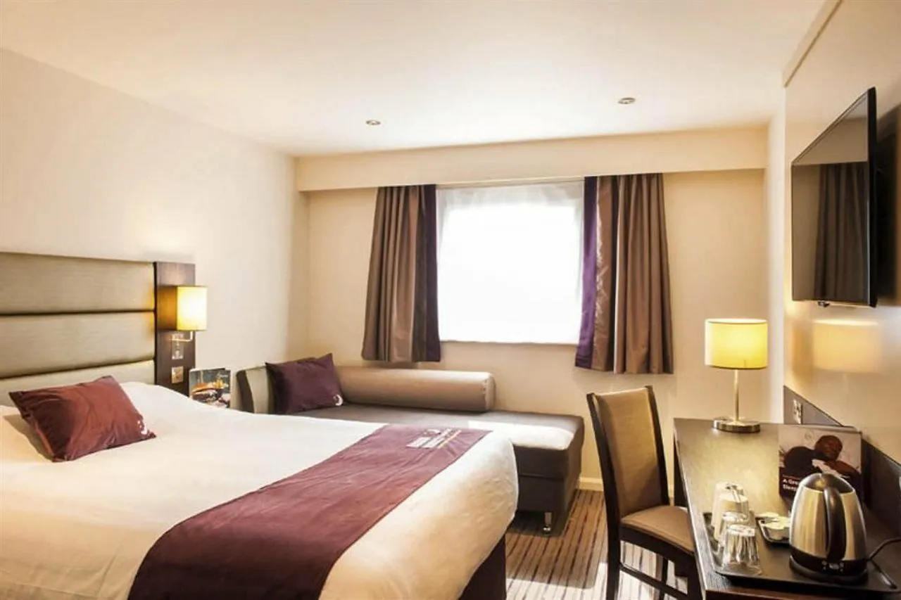 Premier Inn London Heathrow M4/J4 Hillingdon 3*,  United Kingdom